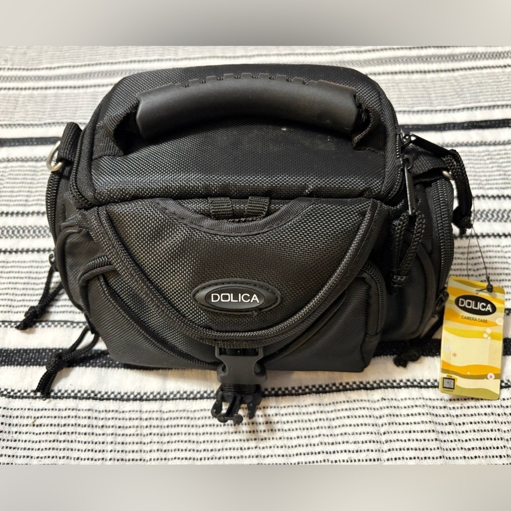 Dolica‎ DSLR Camera Bag Padded Travel Case Shoulder Carry Black NWT